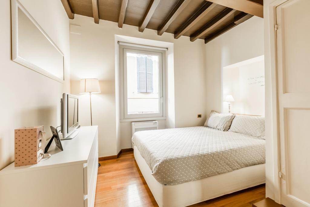 Navona Bernini Lodge ローマ エクステリア 写真