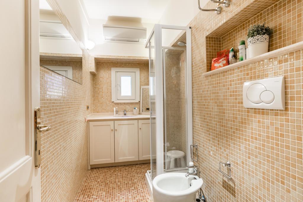 Navona Bernini Lodge ローマ エクステリア 写真